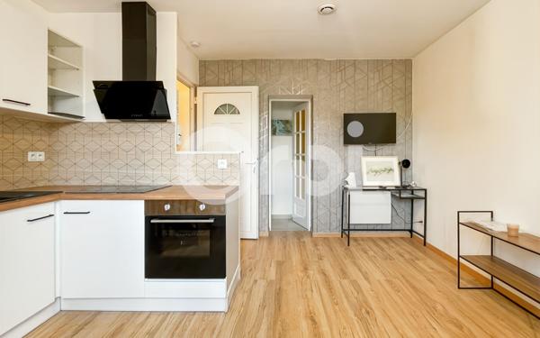 Immeuble à vendre    7 pièces •  Évreux