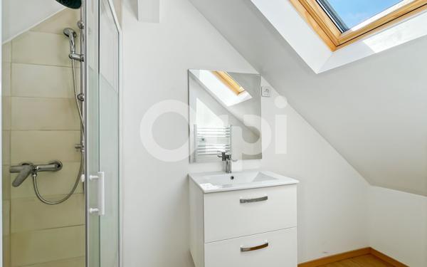 Immeuble à vendre    7 pièces •  Évreux