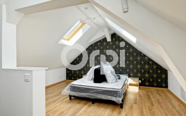 Immeuble à vendre    7 pièces •  Évreux