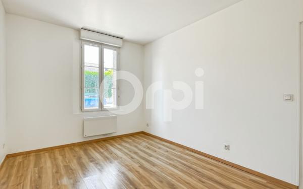 Immeuble à vendre    7 pièces •  Évreux