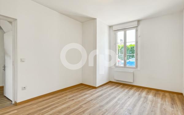 Immeuble à vendre    7 pièces •  Évreux