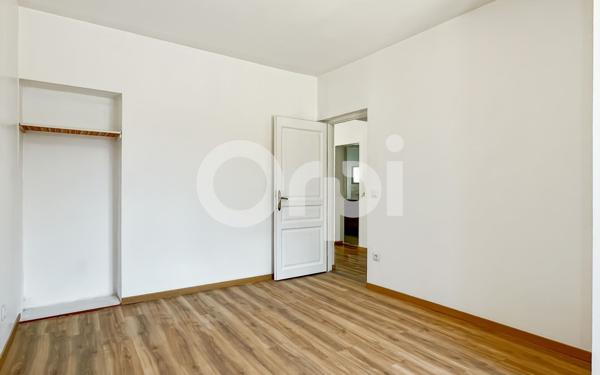 Immeuble à vendre    7 pièces •  Évreux