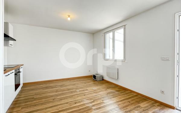 Immeuble à vendre    7 pièces •  Évreux