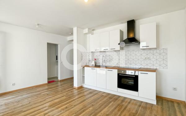 Immeuble à vendre    7 pièces •  Évreux