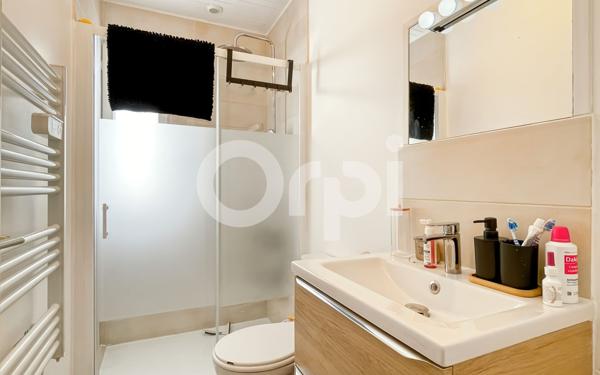 Immeuble à vendre    7 pièces •  Évreux