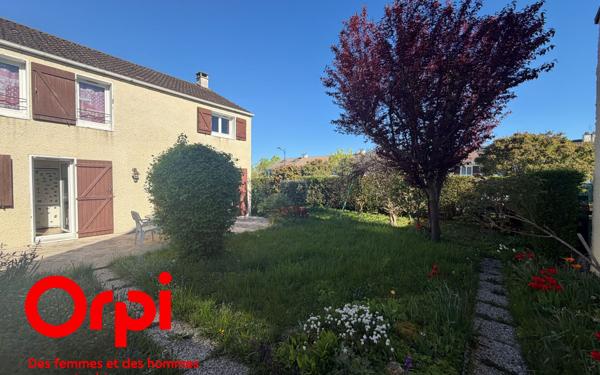 Maison à vendre    4 pièces •  Montigny-le-Bretonneux