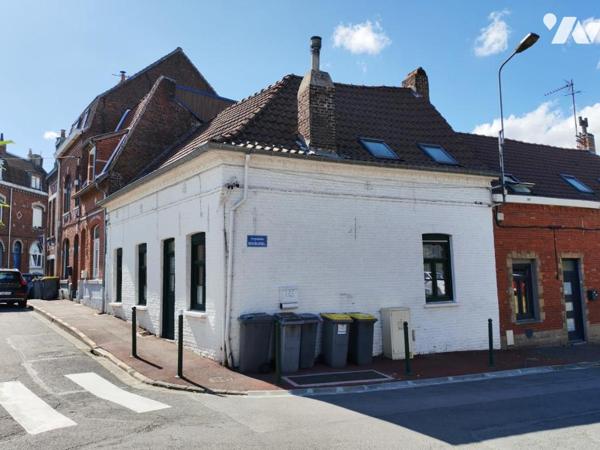 Maison semi flamande située place de la Paix 