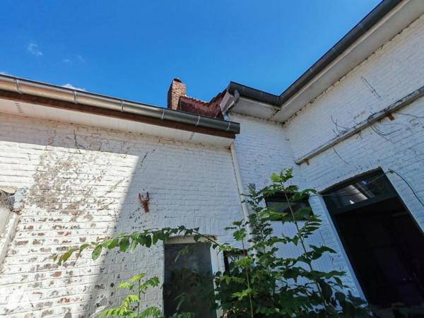 Maison semi flamande située place de la Paix 