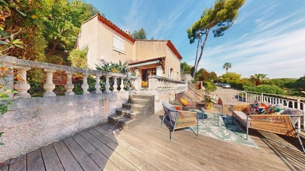 HYERES Almanarre Costebelle - Maison T5 vue mer