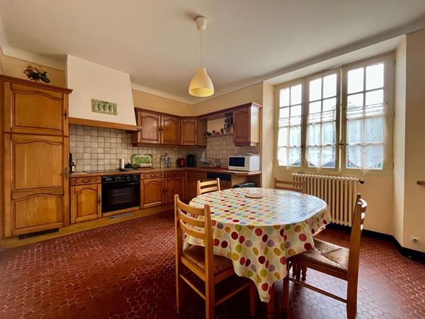 BOUGUENAIS Maison 156 m2 6 pièces et 100m2 de dépendances , Bouguenais BOUGUENAIS Maison 156 m2 6 pièces et 100m2 de dépendances , Bouguenais