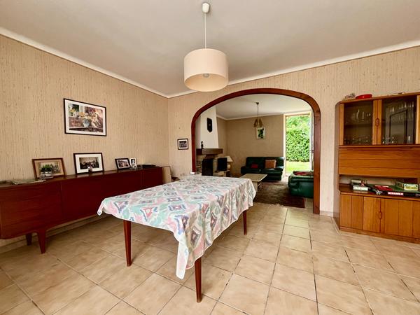 BOUGUENAIS Maison 156 m2 6 pièces et 100m2 de dépendances , Bouguenais BOUGUENAIS Maison 156 m2 6 pièces et 100m2 de dépendances , Bouguenais