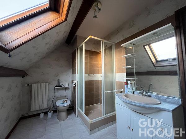 Maison à vendre à Châteaudun - 5 chambres, bon état