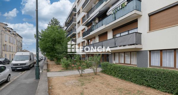 À vendre Appartement 3 pièces 60 m² - Corbeil-essonnes 91100