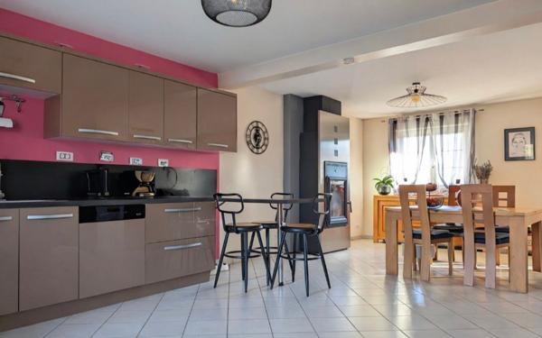 Maison à vendre    5 pièces • 120 m2 Saint-Gobain