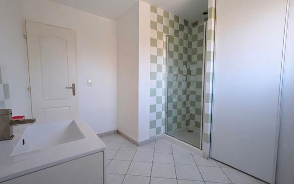 Maison à vendre    5 pièces • 120 m2 Saint-Gobain