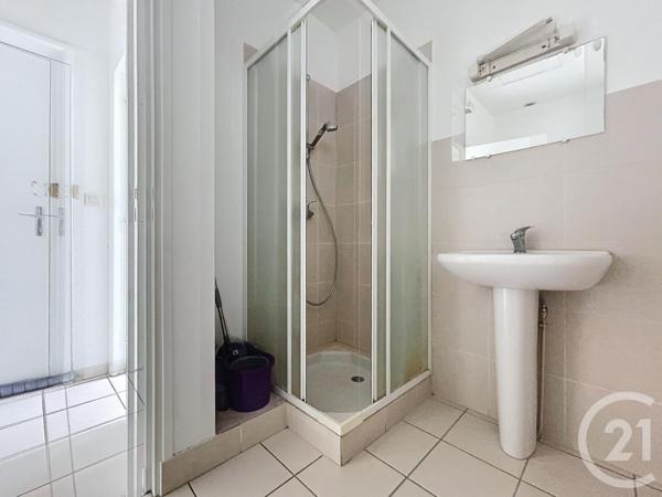 Immeuble à vendre  225 m2 GUERET - 23