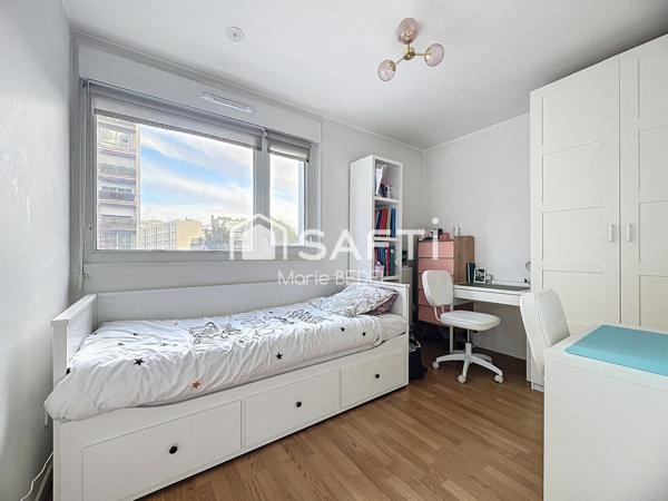 Appartement familial récent avec loggia et parking