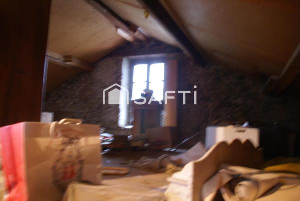 Grande maison avec joli terrain constructible