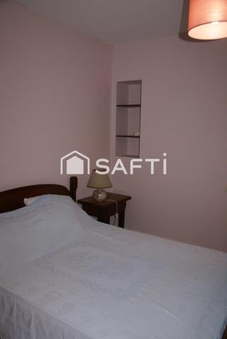 Grande maison avec joli terrain constructible