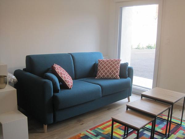 A LOUER STUDIO MEUBLE PROCHE CENTRE VILLE  ET GARE ST QUNETIN 02100