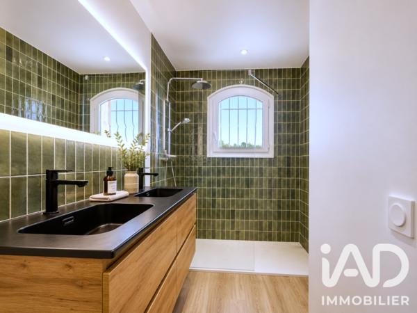 Maison à vendre 6 pièces 149,87 m² Mandelieu-la-Napoule