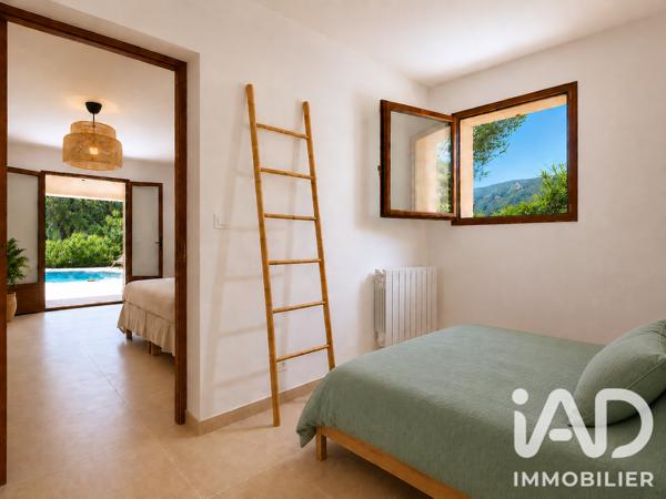 Maison à vendre 6 pièces 149,87 m² Mandelieu-la-Napoule