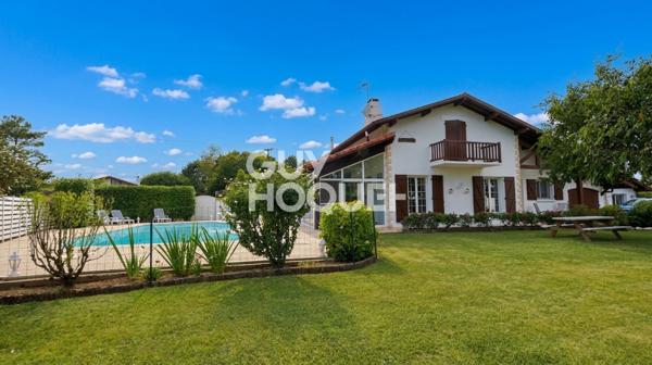 Maison avec dépendance de 48 m² et piscine