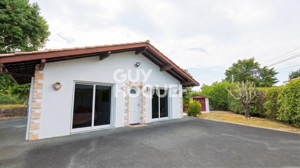 Maison avec dépendance de 48 m² et piscine