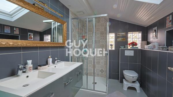 Maison avec dépendance de 48 m² et piscine