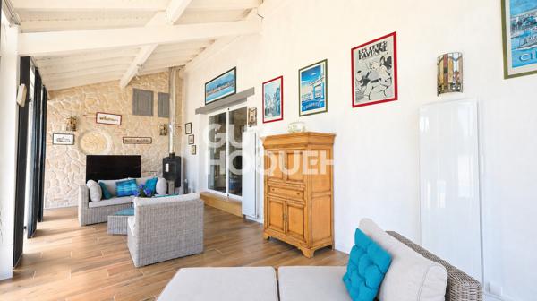 Maison avec dépendance de 48 m² et piscine
