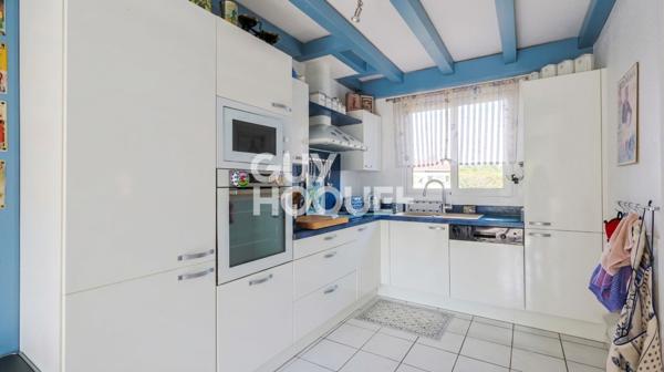 Maison avec dépendance de 48 m² et piscine