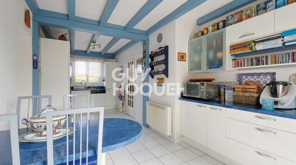 Maison avec dépendance de 48 m² et piscine
