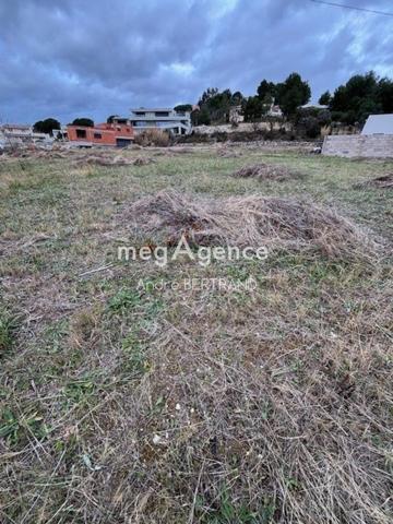 Terrain à BEZIERS, 34500 - 679m²