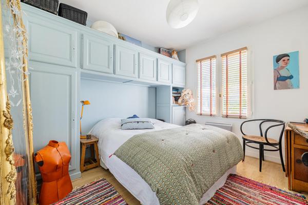 Maison de charme avec l’élégance d’un jardin confidentiel