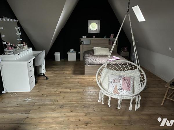 A vendre à HESDIN, EXCLUSIVITE, maison avec entrée, salle-salon, trois chambres, garage, jardin