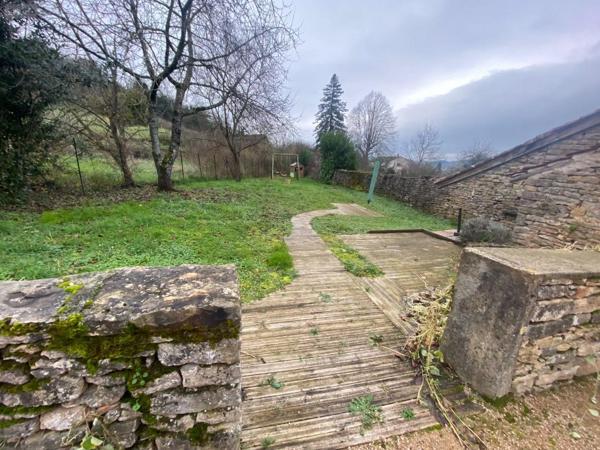 Location - Maison Château 71250 121 m 2 500 m 2