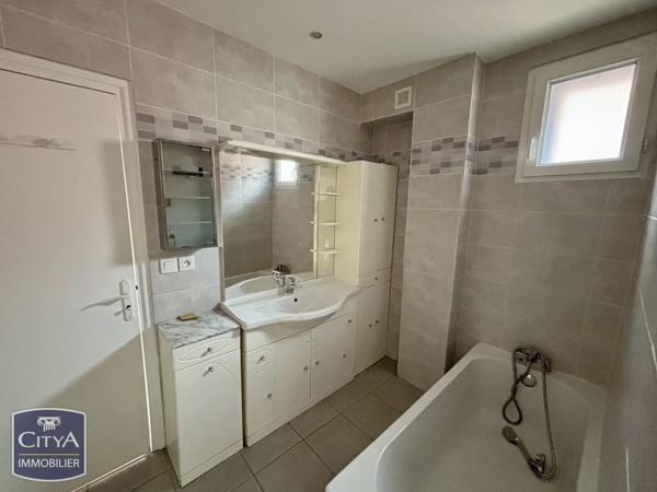 Appartement à vendre 4 pièces 82.58m² Saint-Genest-Lerpt (42530)