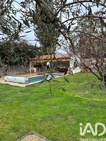 Maison à vendre 8 pièces 177 m² Le Pontet