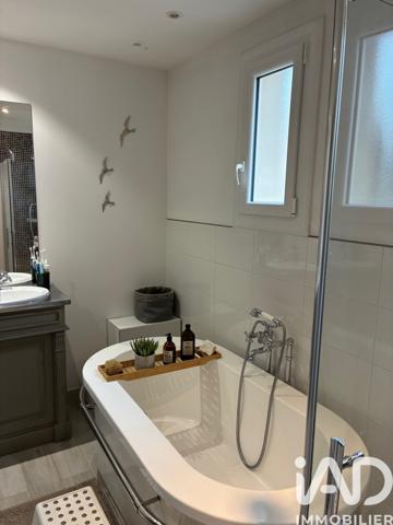 Maison à vendre 8 pièces 177 m² Le Pontet