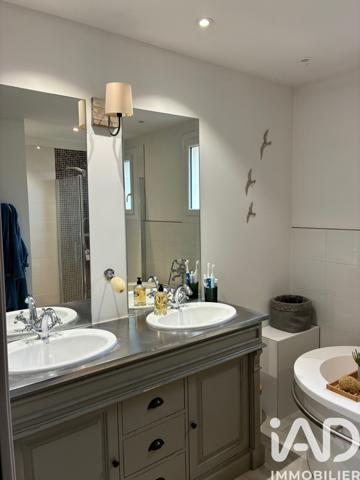 Maison à vendre 8 pièces 177 m² Le Pontet