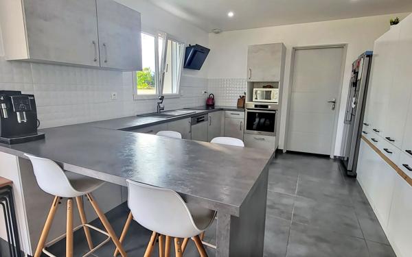 Maison à vendre    4 pièces • 100 m2 Saint-Maurice-l'Exil