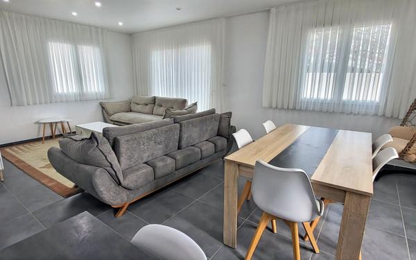 Maison à vendre    4 pièces • 100 m2 Saint-Maurice-l'Exil