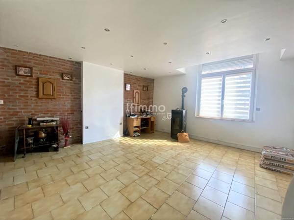 Maison semi individuelle 6 pièces.