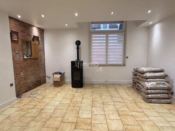 Maison semi individuelle 6 pièces.