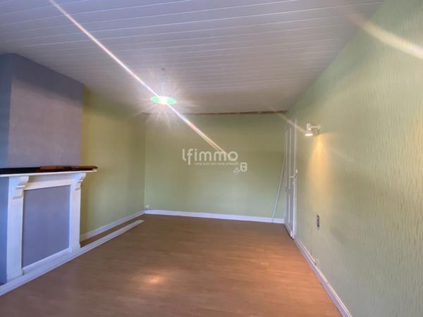 Maison semi individuelle 6 pièces.