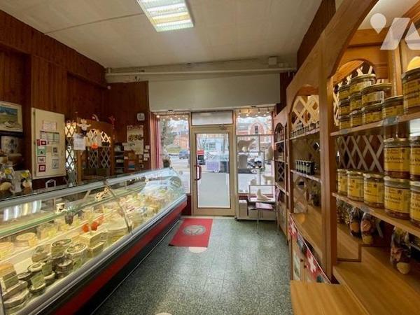 Saint-quentin - place du marché - fonds de fromagerie