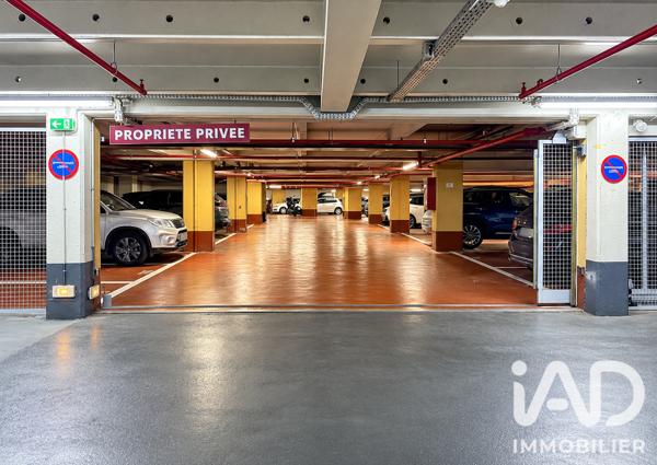 Parking à vendre 11 m² Paris 8