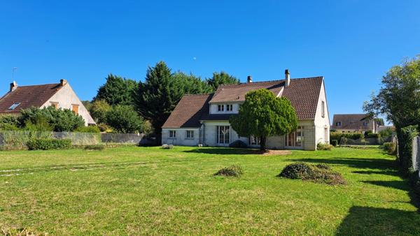 Maison à vendre 8 pièces VIC SUR AISNE (02)
