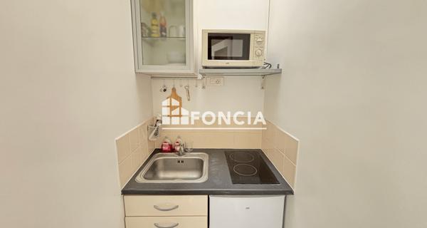 Location Studio meublé 21.81 m² - Paris 75018