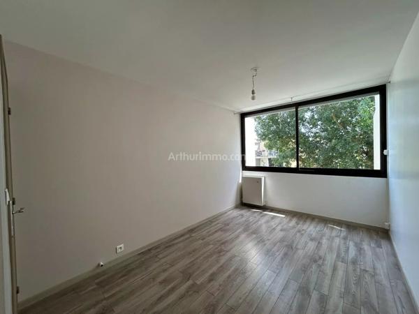 Location                                                      Appartement
                        
                     2 pièces                      46 m2                     à Arpajon